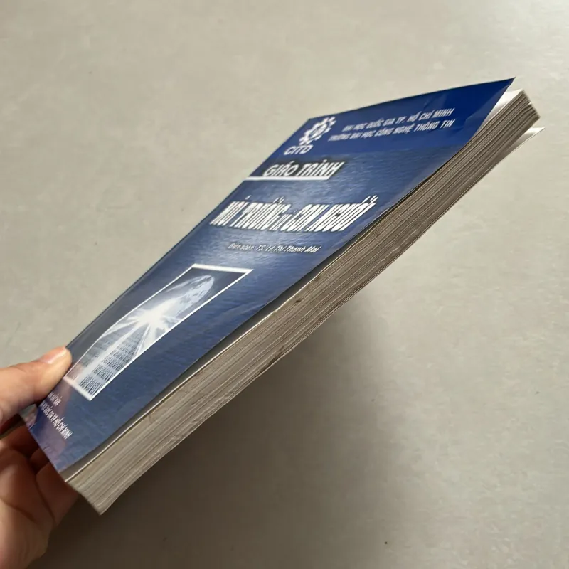 Giáo trình môi trường và con người 750142