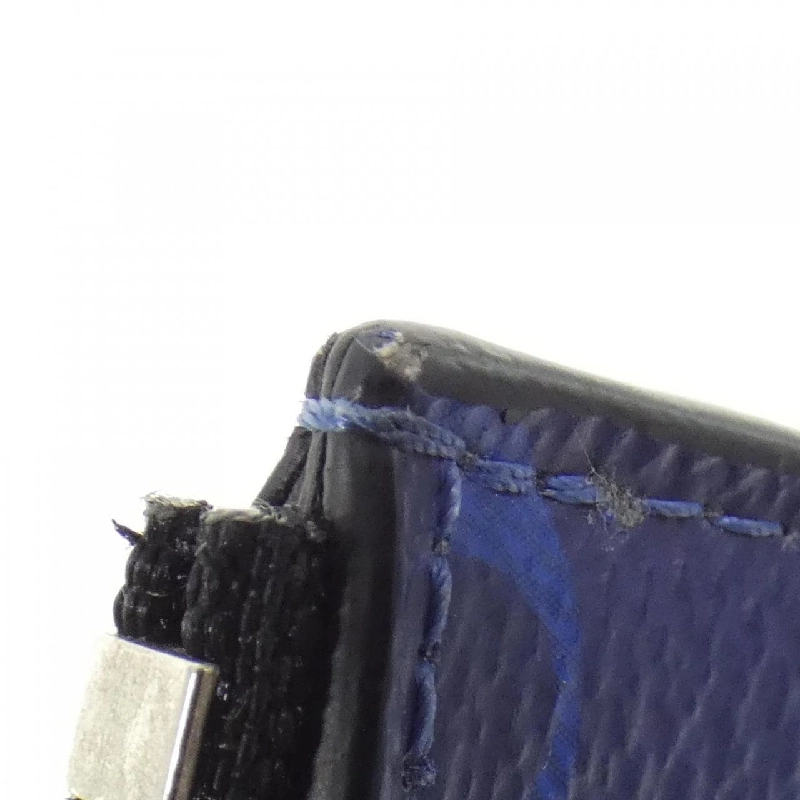 Ví đựng tiền xu và thẻ Louis Vuitton Taiga Lama M30270 620372