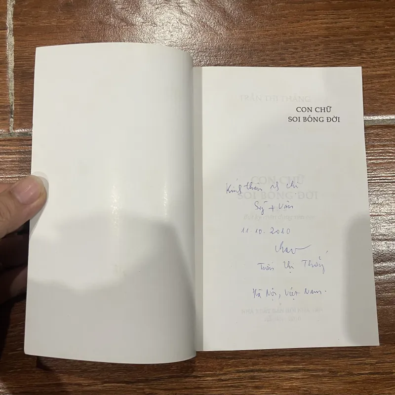 Con chữ soi bóng đời - Bút ký, chân dung văn học 2 tập - Trần Thị Thắng (9) 761921