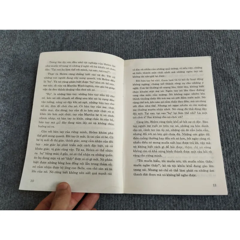 BÀ ĐẠI SỨ - LORENA A.HICKOK 574378