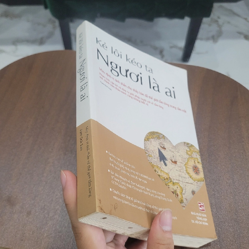 Kẻ lôi kéo ta Người là ai - Park Ock Soo 539250