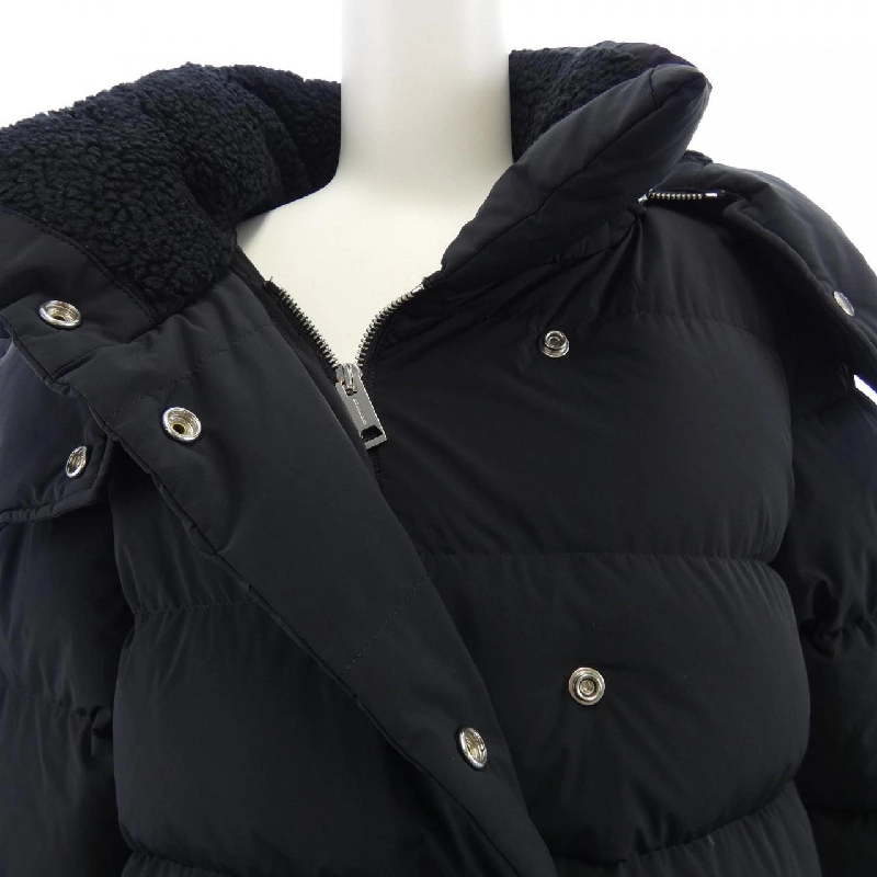 Áo khoác lông vũ BURBERRY 80186901 633967