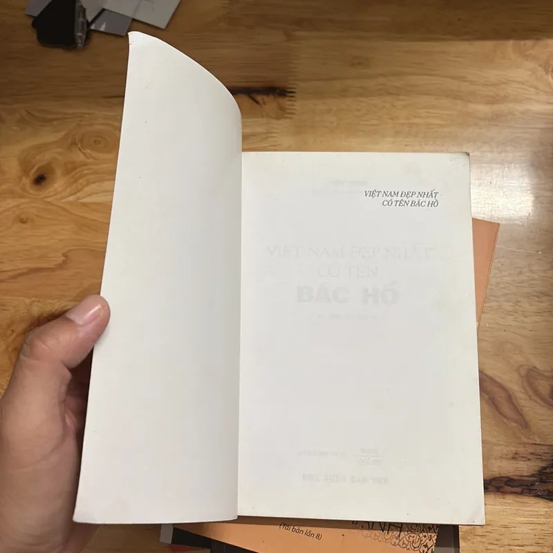 II Di Sản Hồ Chí Minh: Việt Nam Đẹp Nhất Có Tên Bác Hồ - Thy Ngọc - 2007 702668