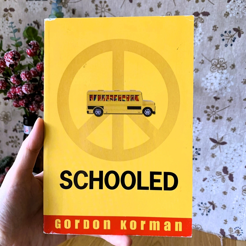 Sách ngoại văn Schooled, Used, Chapter Book For Kids 444139
