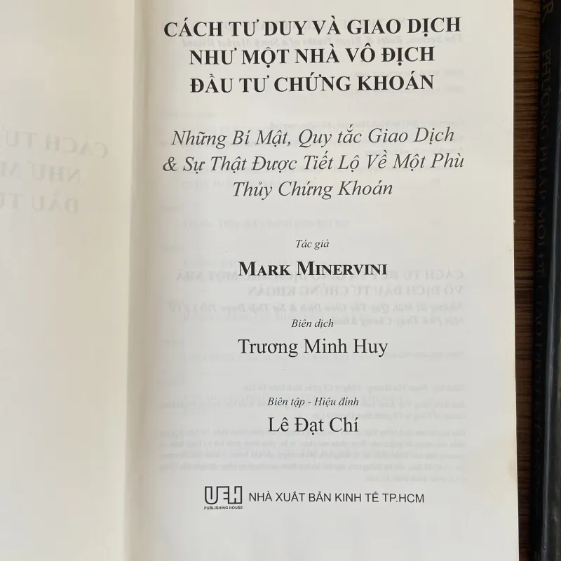 Cách tư duy và giao dịch như một nhà vô dịch đầu tư chứng khoán 930039