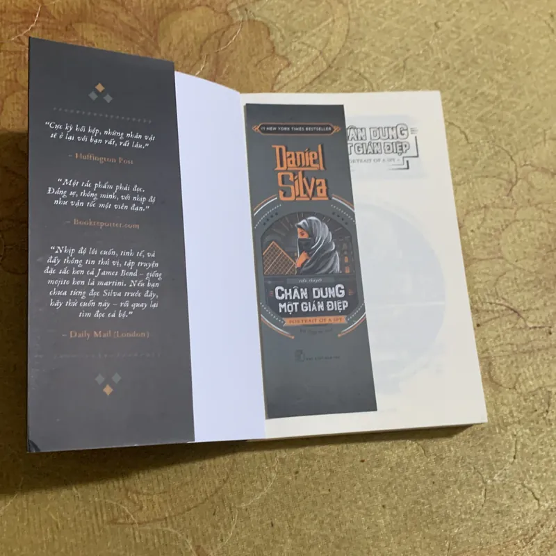 COMBO DANIEL SILVA : THIÊN THẦN SA NGÃ- CÔ GÁI NGƯỜI ANH- CHÂN DUNG MỘT GIÁN ĐIỆP 740139