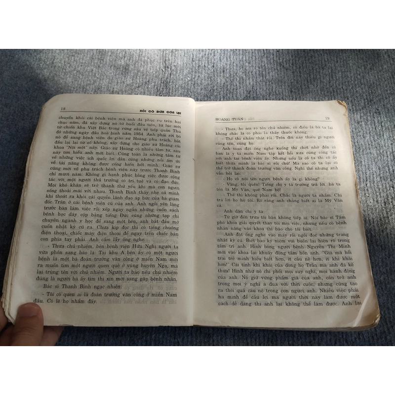 NỖI CÔ ĐƠN CÒN LẠI - HOÀNG TUẤN 548184