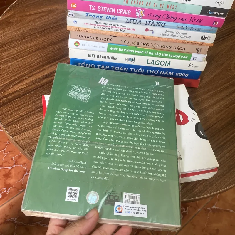 KHIÊU VŨ VỚI NGÒI BÚT - Joseph Sugarman 386207