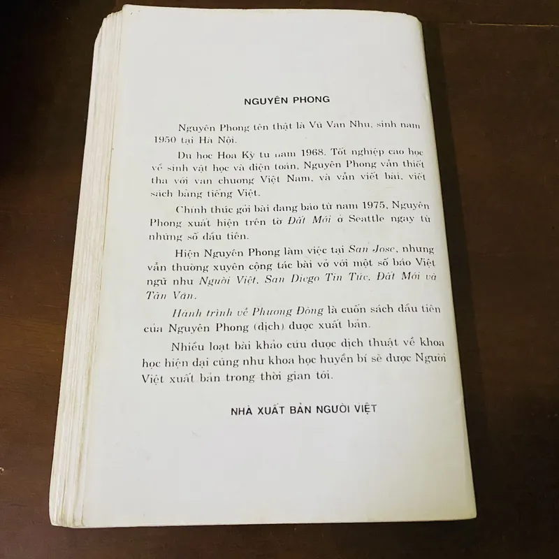 Ngọc sáng trong hoa sen - Nguyên Phong  695942