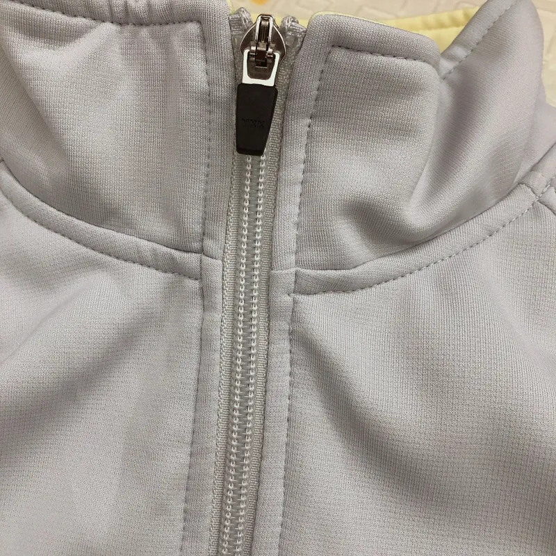 Khoác thể thao hiệu ree.bok 1000923