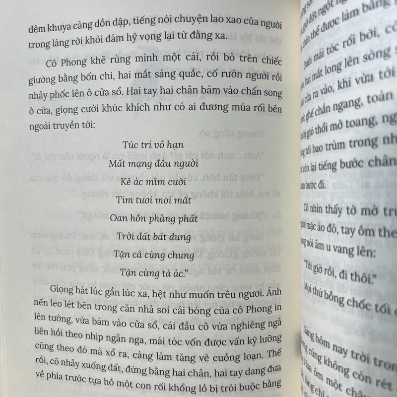 Sách Kẻ ăn hồn - Thảo Trang - Sách mới mua mới đọc 1 lần, tặng kèm chặn sách và 2 poster 522418