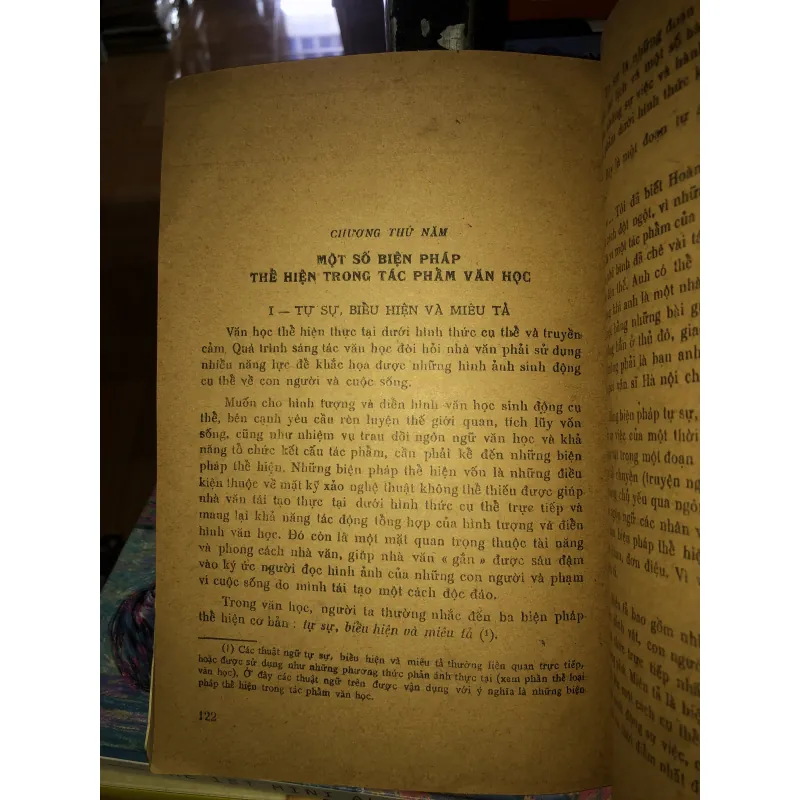 Cơ sở lý luận văn học tập 2 - Tác phẩm văn học 970755