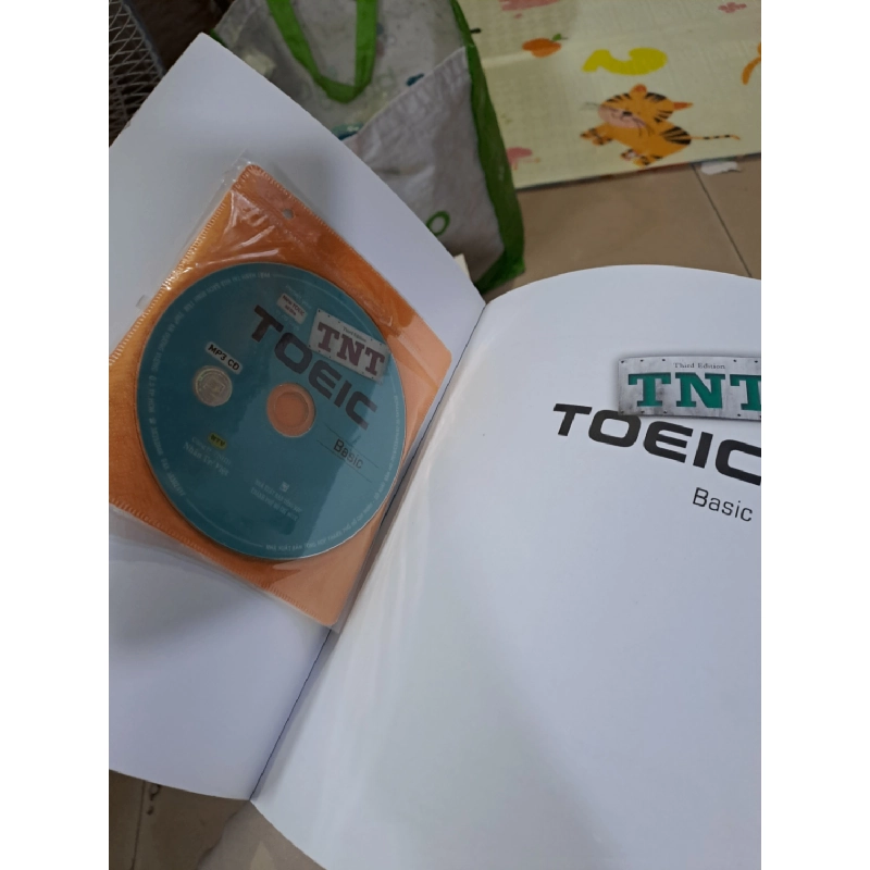 TNT Toeic basic LC+RC mới 90% kèm CD 2019 HCM0808 HỌC NGOẠI NGỮ 919329