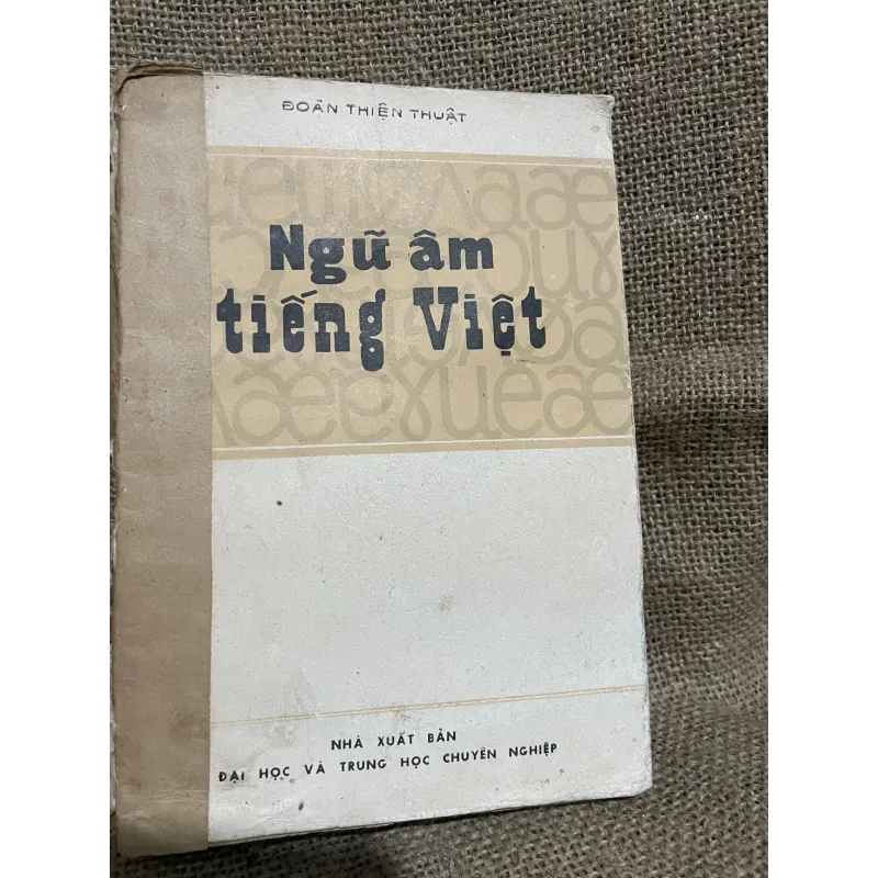 Ngữ âm tiếng Việt , 374 trang  748172