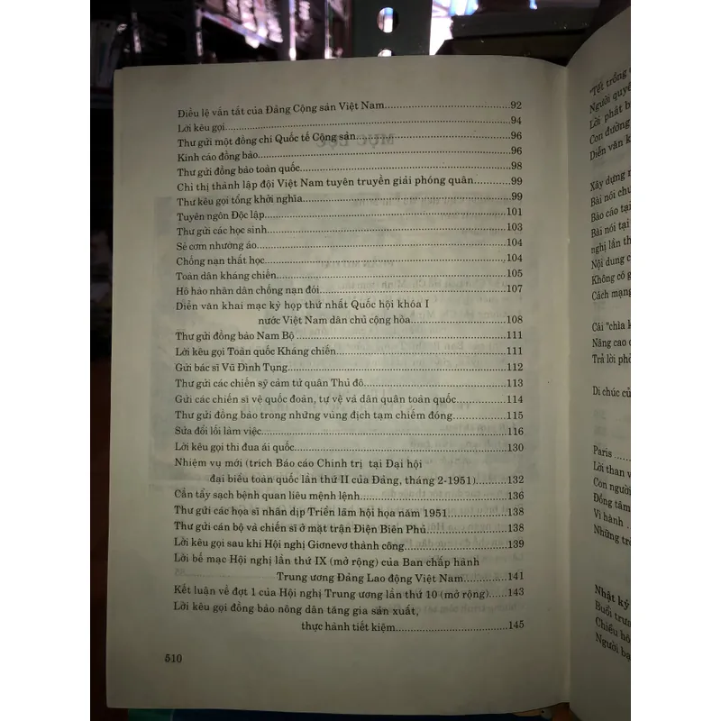 Chủ tịch Hồ Chí Minh sống mãi trong sự nghiệp của chúng ta 719439