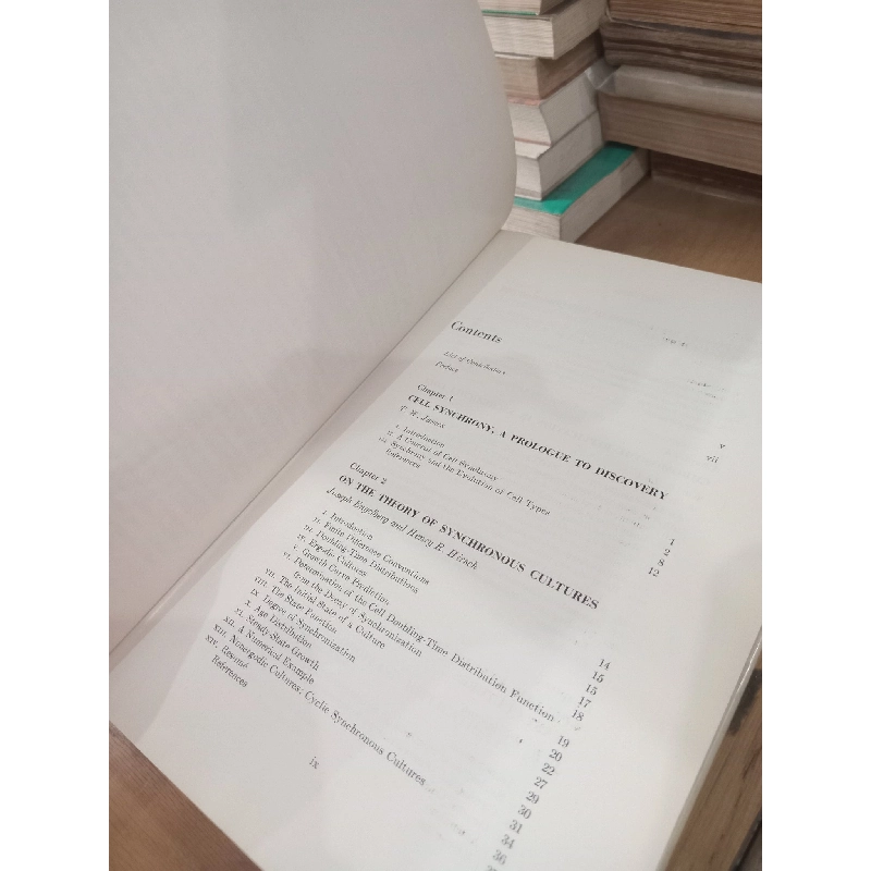 Cell Synchrony: Studies in Biosynthetic Regulation - Ivan L. Cameron, George M. Padilla 1023642