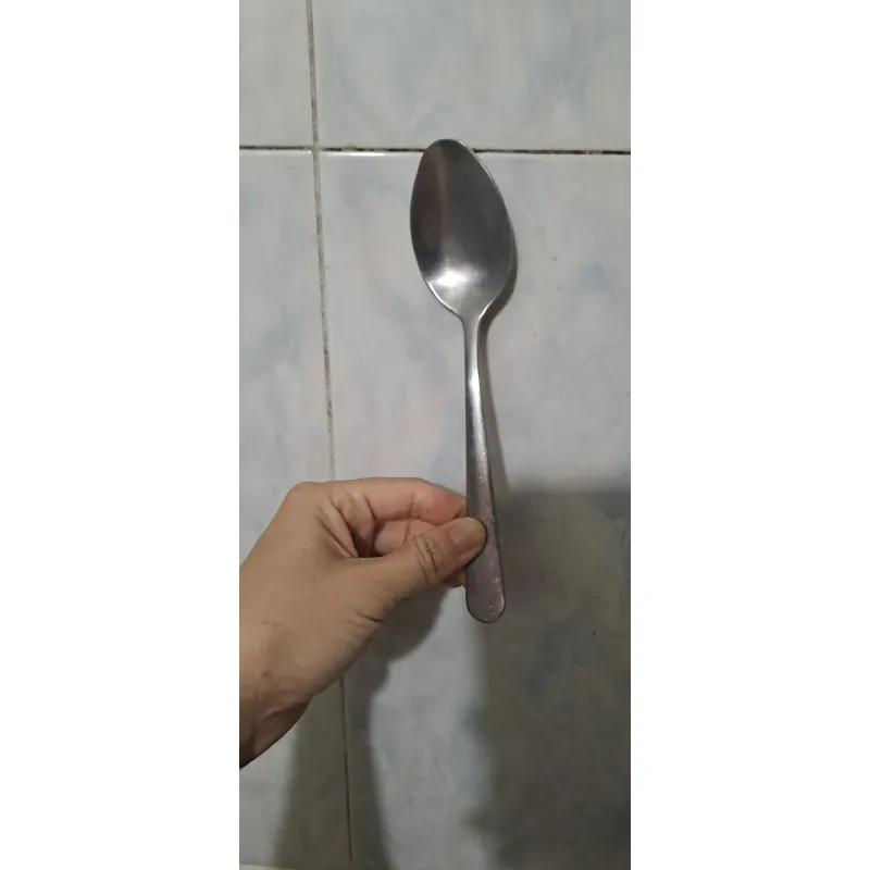 Muỗng ăn cơm 972536