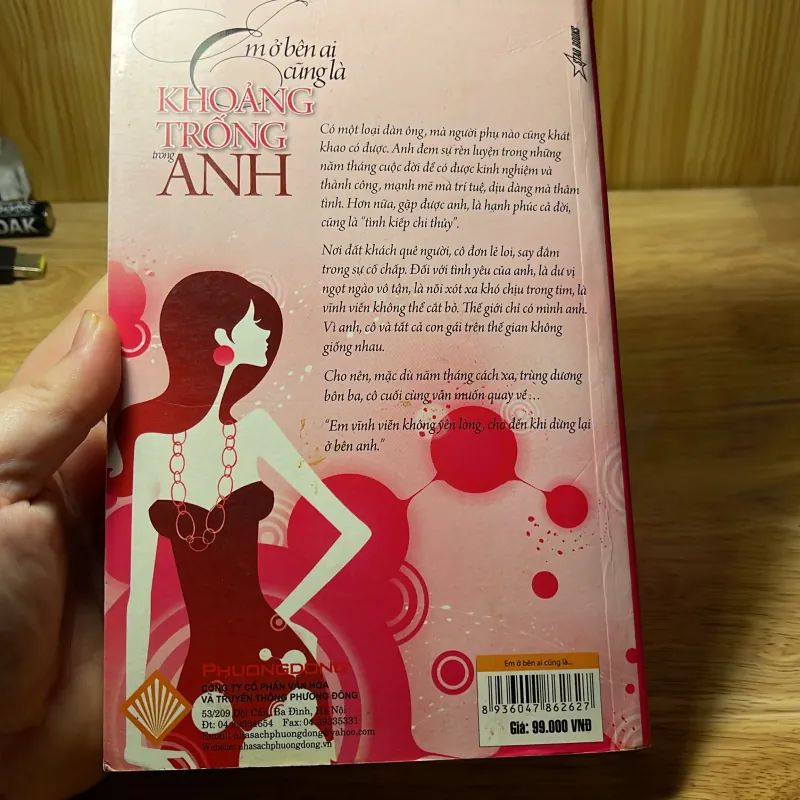 Em ở bên ai cũng là khoảng trống trong anh- Trần Ai 746305