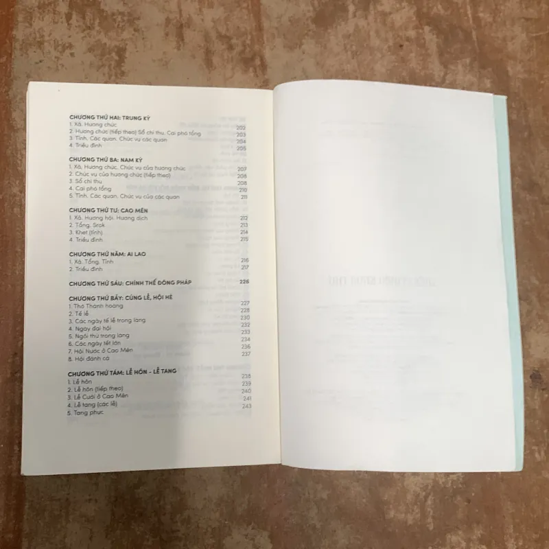 COMBO LUÂN LÝ GIÁO KHOA THƯ & LỜI HAY Ý ĐẸP 973249