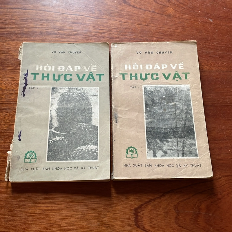 II Sách Xưa: Hỏi Đáp Về Thực Vật (Tập 4, 5) - Vũ Văn Chuyên - 1977, 1978 504397