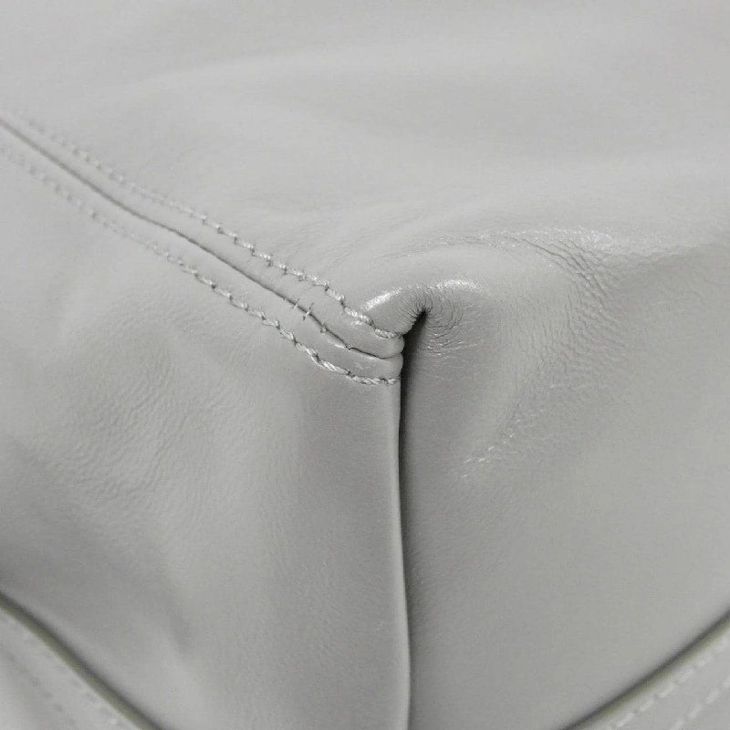 Túi xách Louis Vuitton Carryall Vibe MM M12583 611982