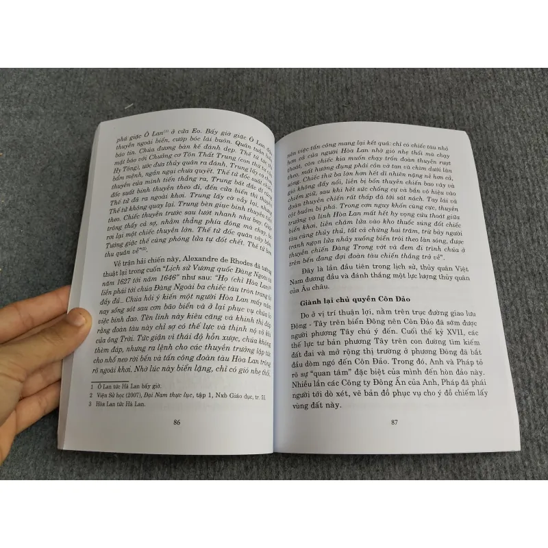 NHÌN RA BIỂN KHƠI 694833