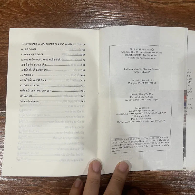 Jose Mourinho Up Close and Personal (8) 1010721