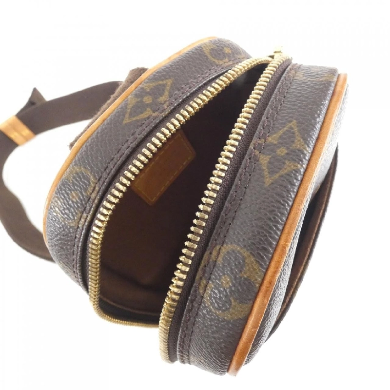 Túi đeo vai Louis Vuitton Monogram Pochette Gange M51870 611646