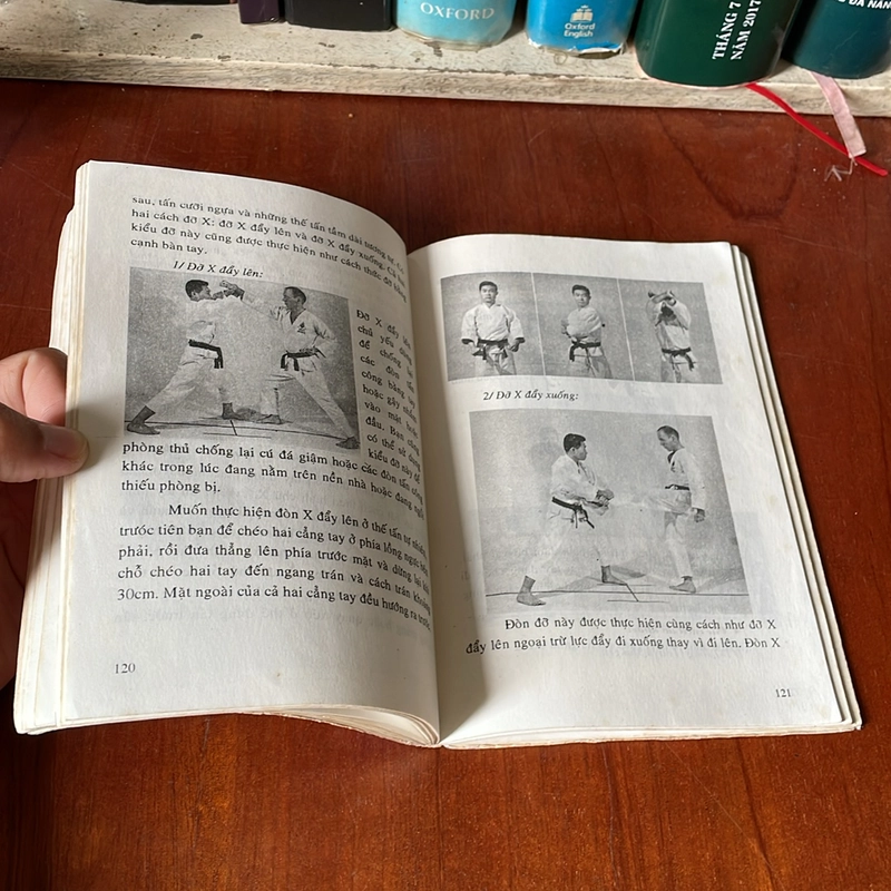 II Sách Võ Thuật: Bí Quyết Taekwondo & Karate (Tập 1) - Vương Long - 1998 533775
