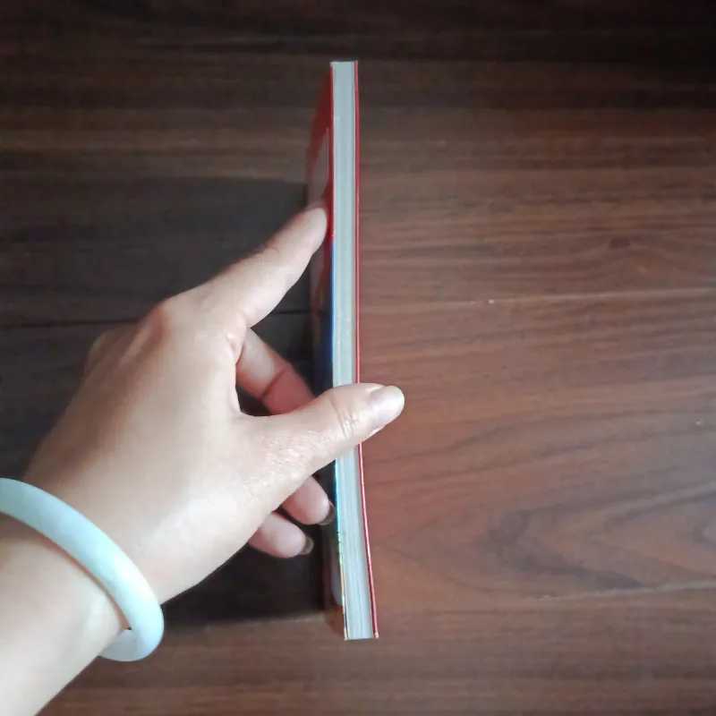 Cánh buồm đỏ thắm 933978