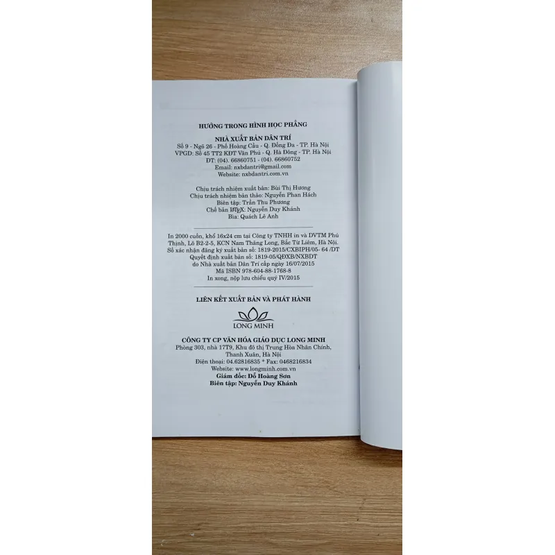 Sách Hướng trong hình học phẳng 931217