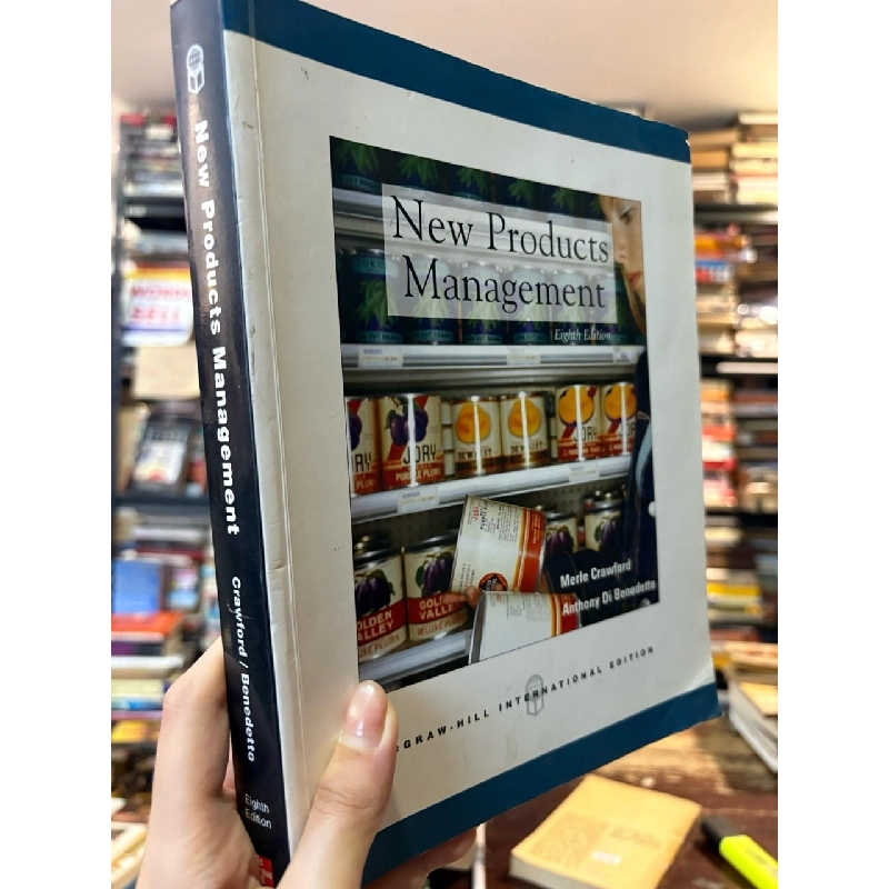 New products management - Merle Crawford , Anthony Di Benedetto 999554