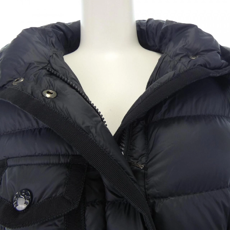 Áo khoác lông vũ MONCLER 641808