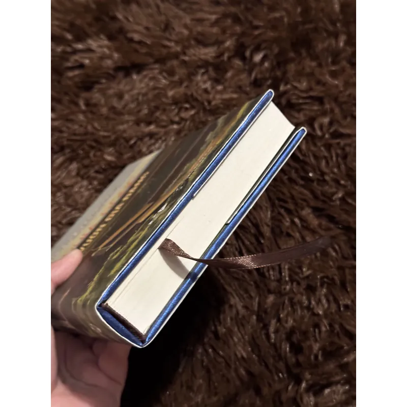 Phía đông vườn địa đàng (bìa cứng) 708168