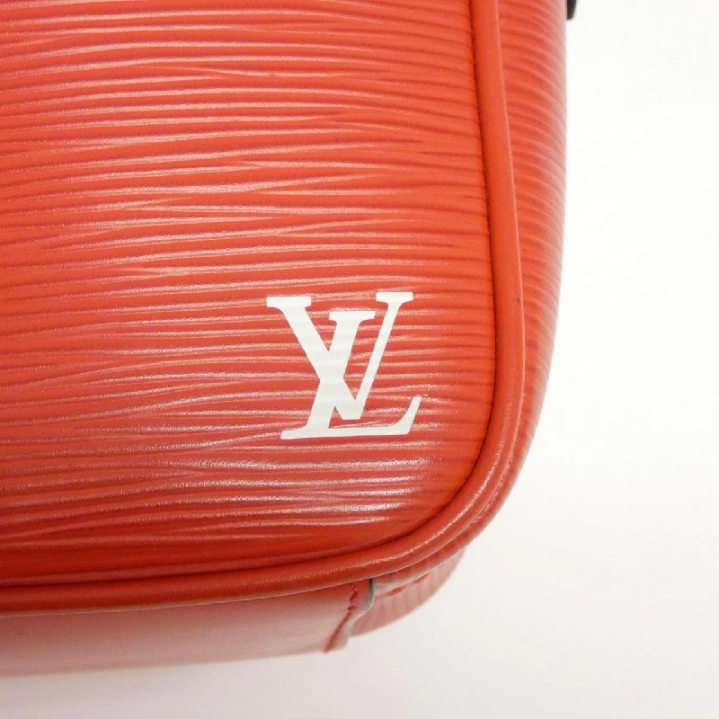 Túi đeo vai Louis Vuitton Épi (SUPREME) Danube PM M53417 613950