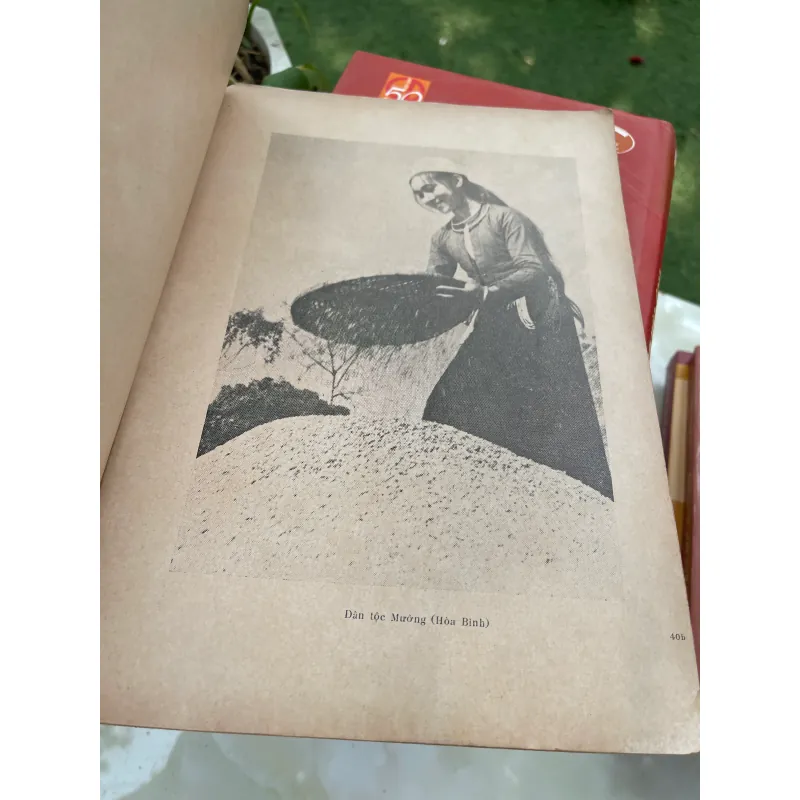 GÓP PHẦN TÌM HIỂU TỈNH HOÀ BÌNH - BÙI VĂN KÍN, MAI VĂN TRÍ, NGUYỄN PHỤNG  1029272