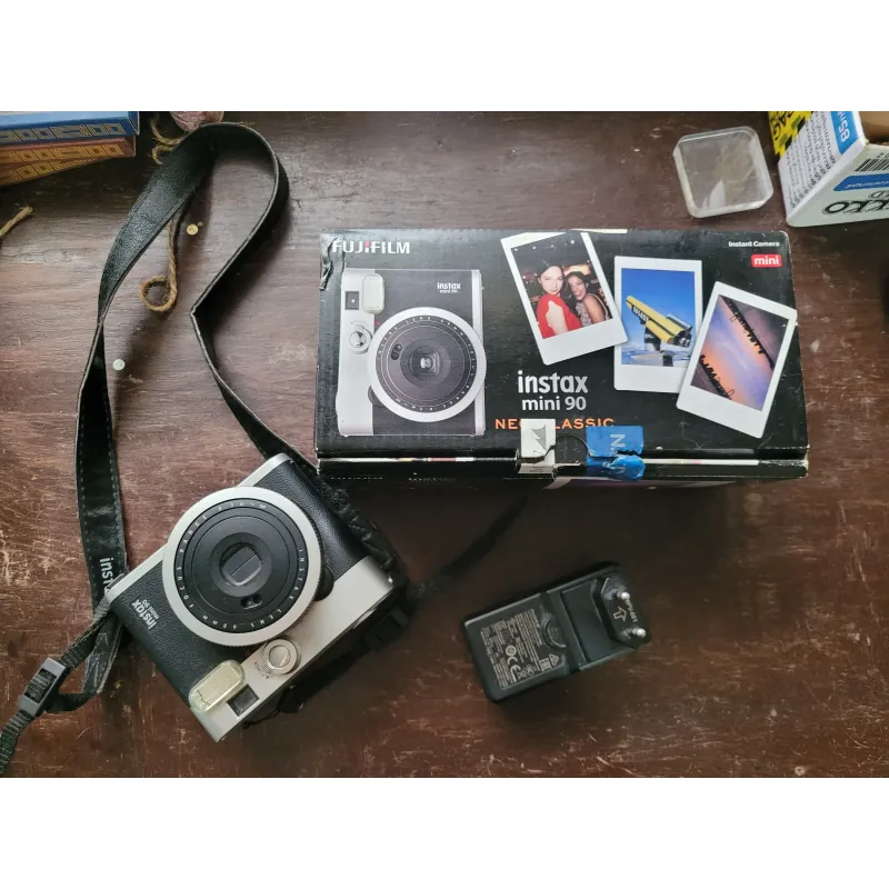 Máy ảnh Fujifilm Instax Mini 90 Neo Classic 957117