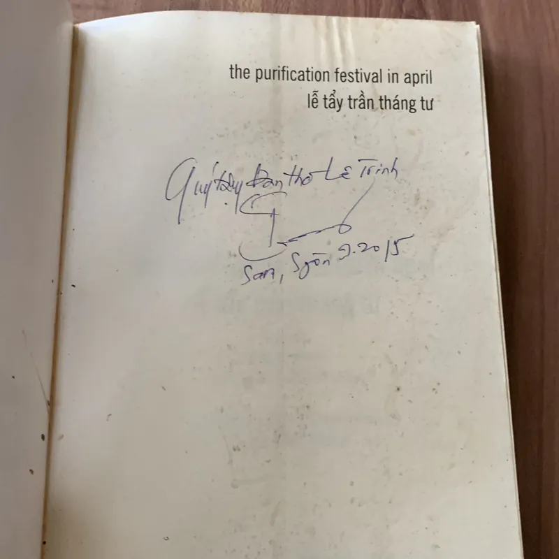 Lễ tẩy trần tháng tư, có chữ ký của tác giả inrasara 673936