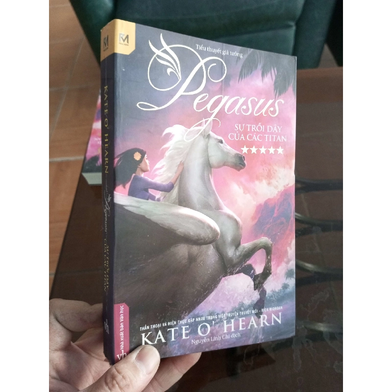 (Sách cũ SCGR) Pegasus sự trỗi dậy của các titan - Hearn 2016 VAVO-A2 Blogmeo090426 1015055