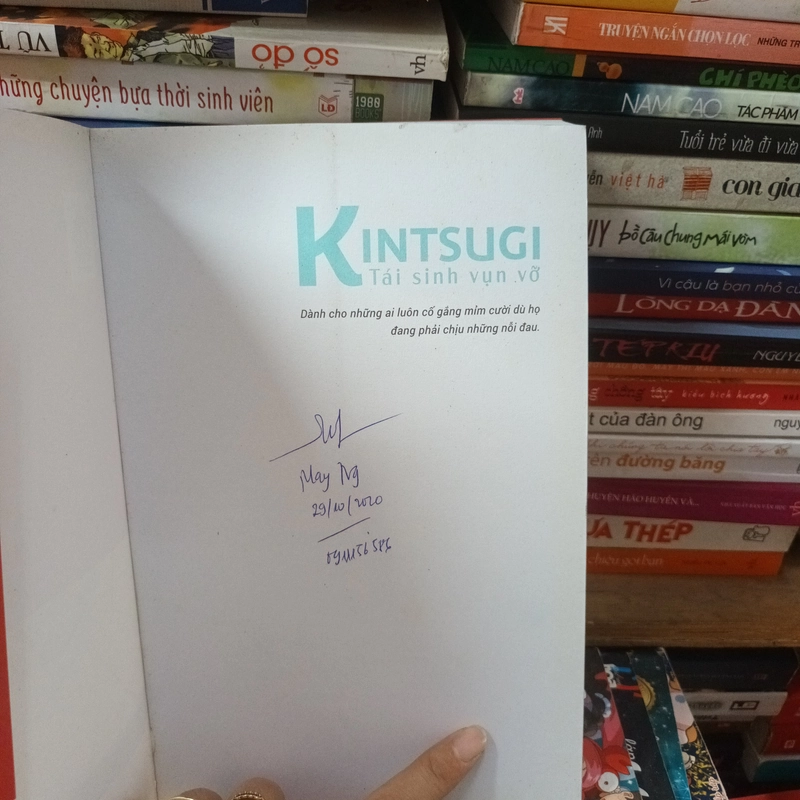 Kintsugi Tái Sinh Vụn Vỡ- Tomas Navarro 541011