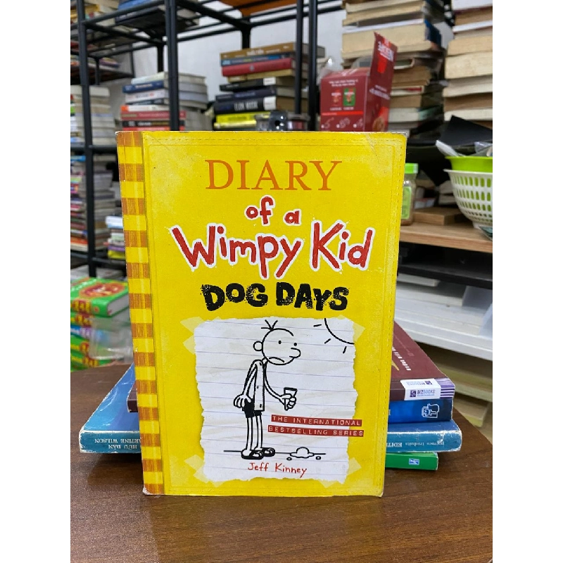 Diary of a Wimpy Kid: Dog Days - Jeff Kinney 934456