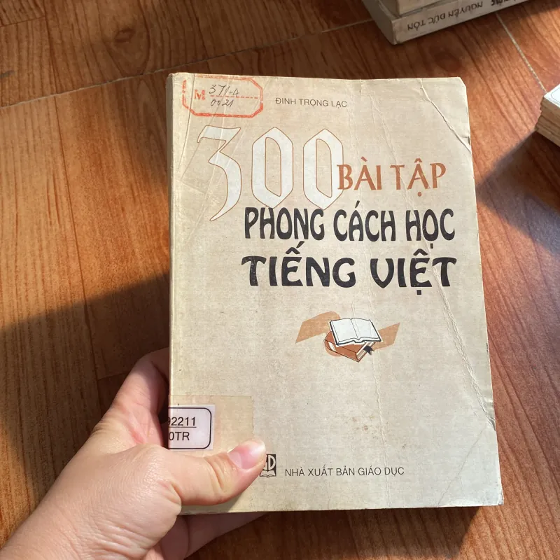 300 bài tập phong cách Tiếng Việt 759427
