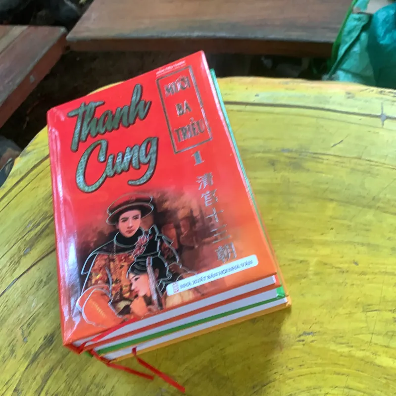 THANH CUNG MƯỜI BA TRIỀU - HỨA TIẾU THIÊN 1002650