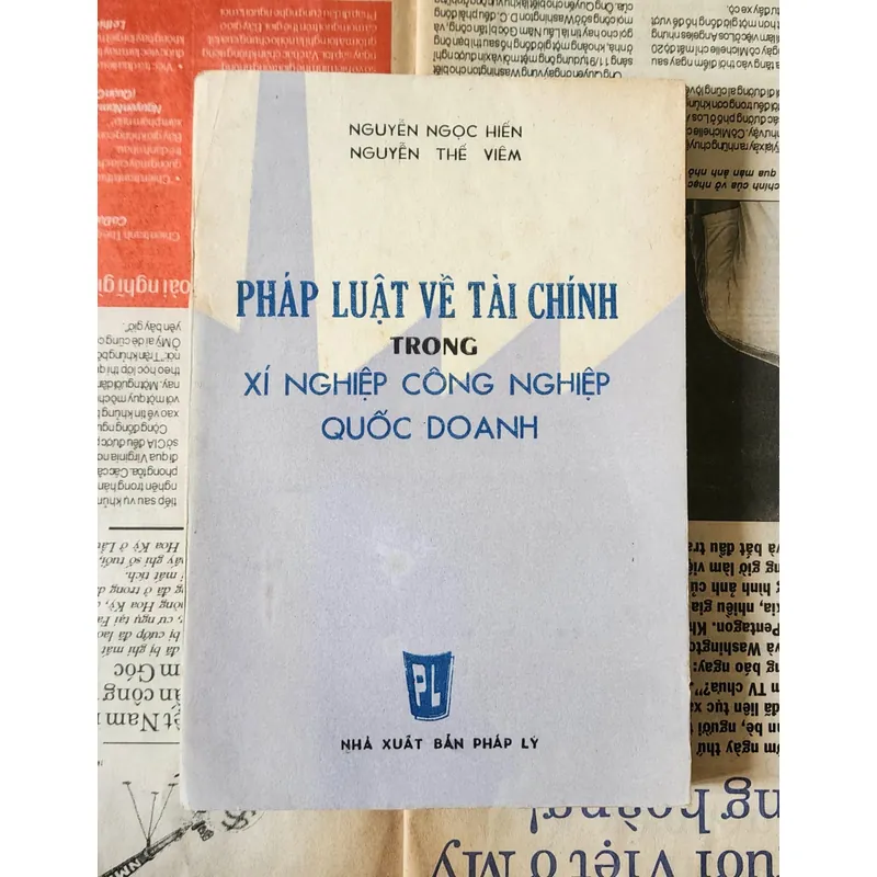 Pháp luật về tài chính trong xí nghiệp công nghiệp quốc doanh (NXB Pháp lý) 726788