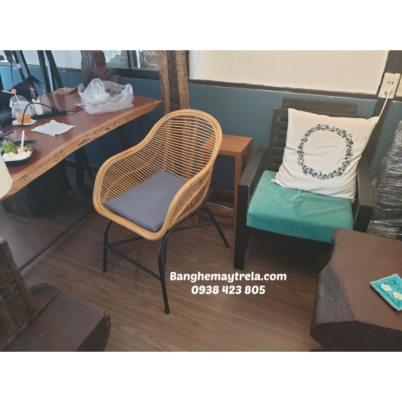 Ghế chân sắt cafe mây tre 443508