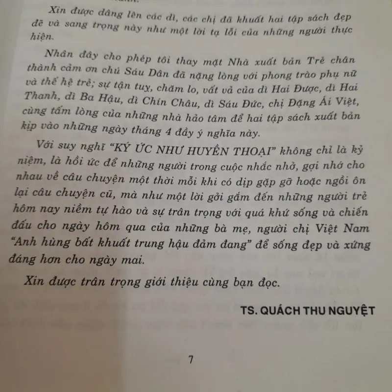KÝ ỨC NHƯ HUYỀN THOẠI tập 2. Trung ương Hội Liên Hiệp Phụ Nữ. Năm 2006 576461