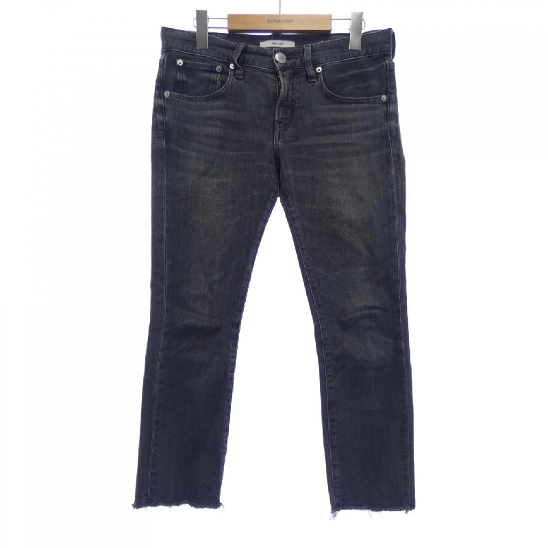 【Mã giảm giá】Quần jeans RED CARD 653878