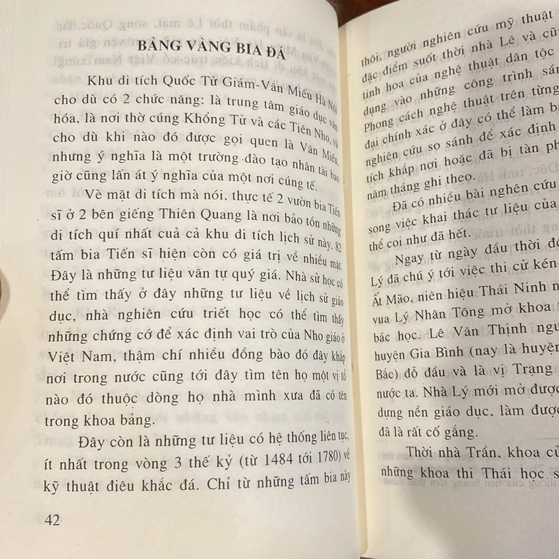 QUỐC TỬ GIÁM TRÍ TUỆ VIỆT (XB 2001) 503732