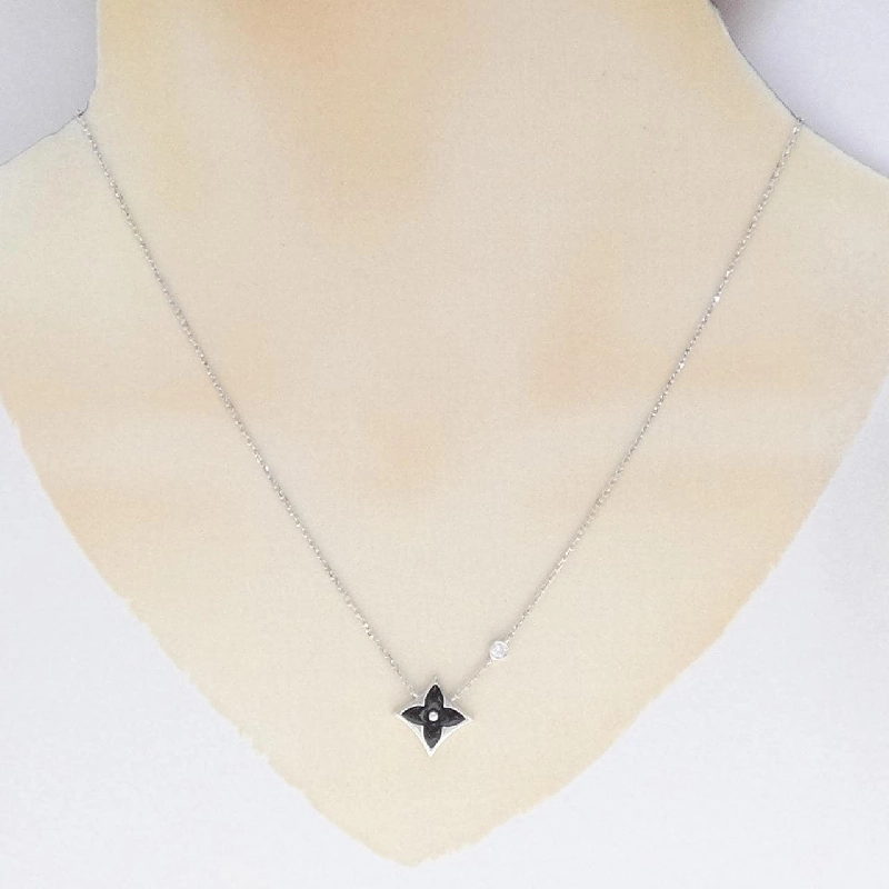 Dây chuyền Louis Vuitton Pandantif Star Blossom - Hàng hiệu Chính hãng 842572