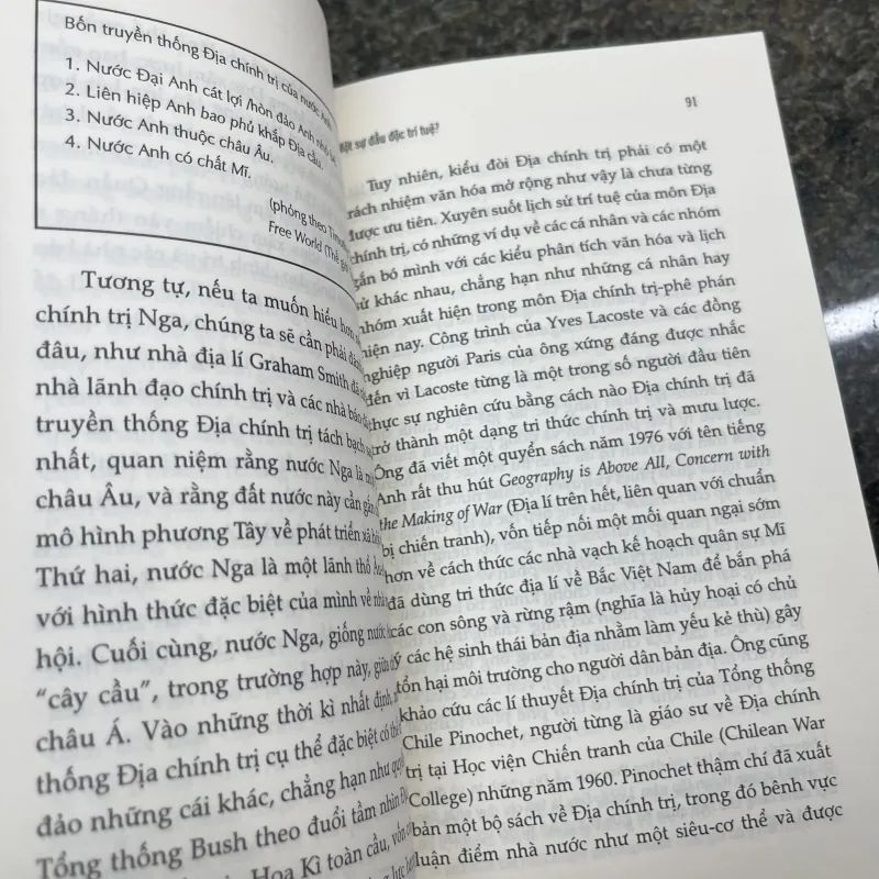 Địa chính trị Klaus Dodds 752452